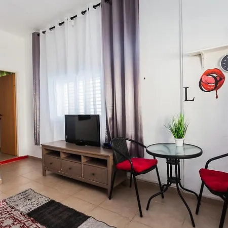 Sweet Home On The Beach Tel Aviv Exterior photo