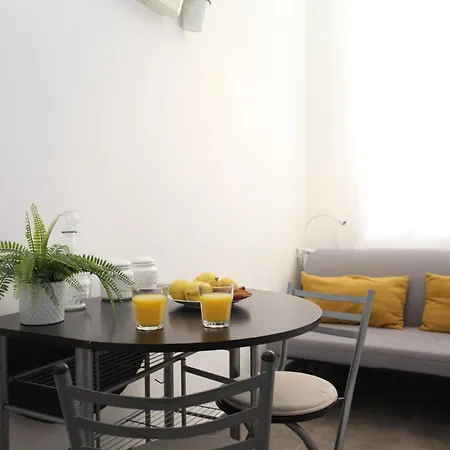 Sweet Home On The Beach Tel Aviv Exterior photo